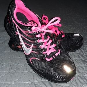 Nike Womens Air Max Torch 4 Running Shor